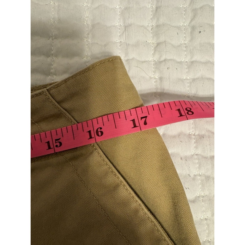 Talbots Women's Khaki Cargo Shorts, Size 12, NWT, - Picture 5 of 8